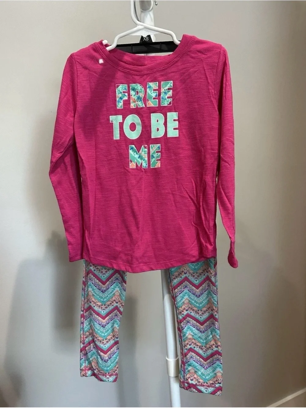 Girls' Pink 'Free to Be Me' Pajama Set